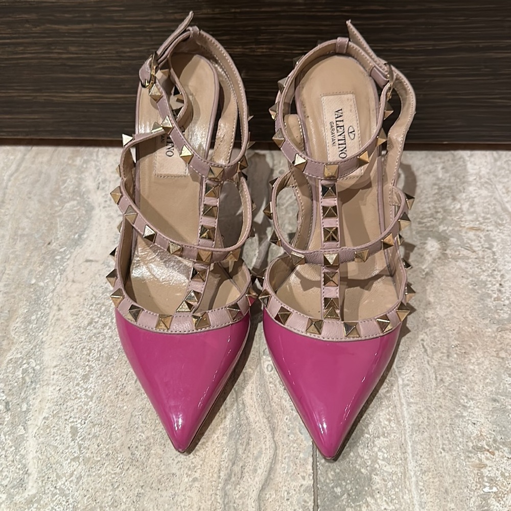 Valentino - rockstud heels - Barbie pink - size 35